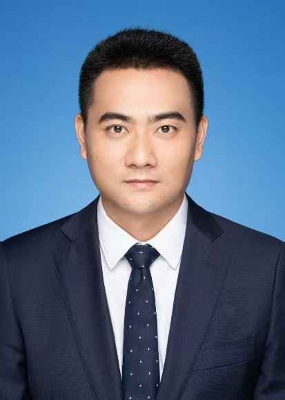副校长 陶伟